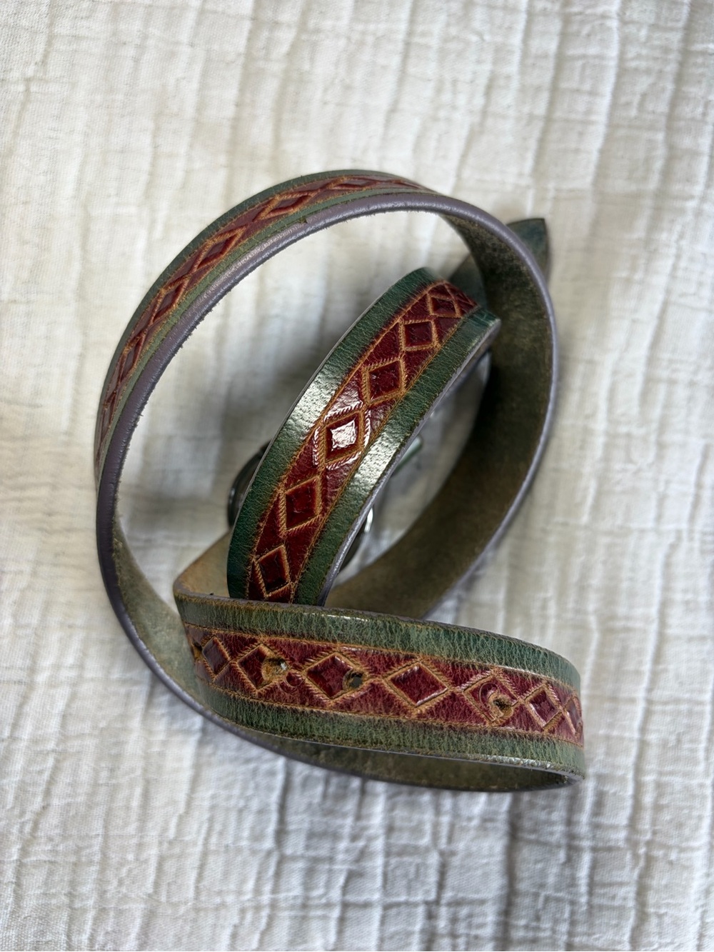 Vintage Genuine Leather Belt Green Burgundy Tooled Ring Buckle Sz 36 - Picture 4 of 8